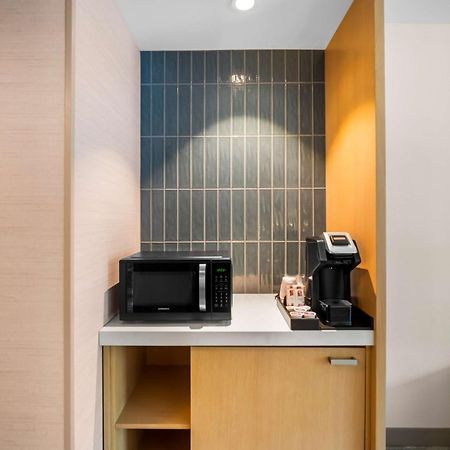 Hilton Garden Inn นอร์ทคอนเวย์ ภายนอก รูปภาพ