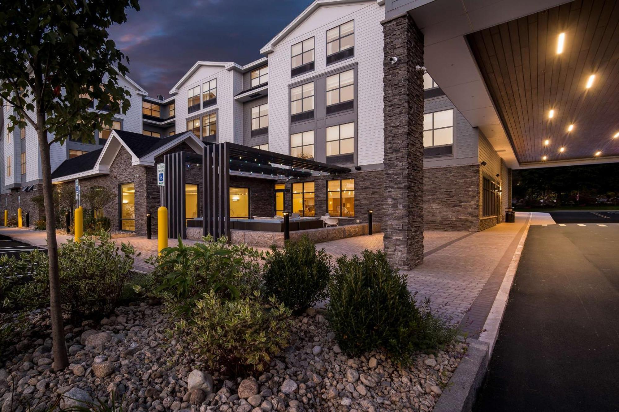 Hilton Garden Inn นอร์ทคอนเวย์ ภายนอก รูปภาพ